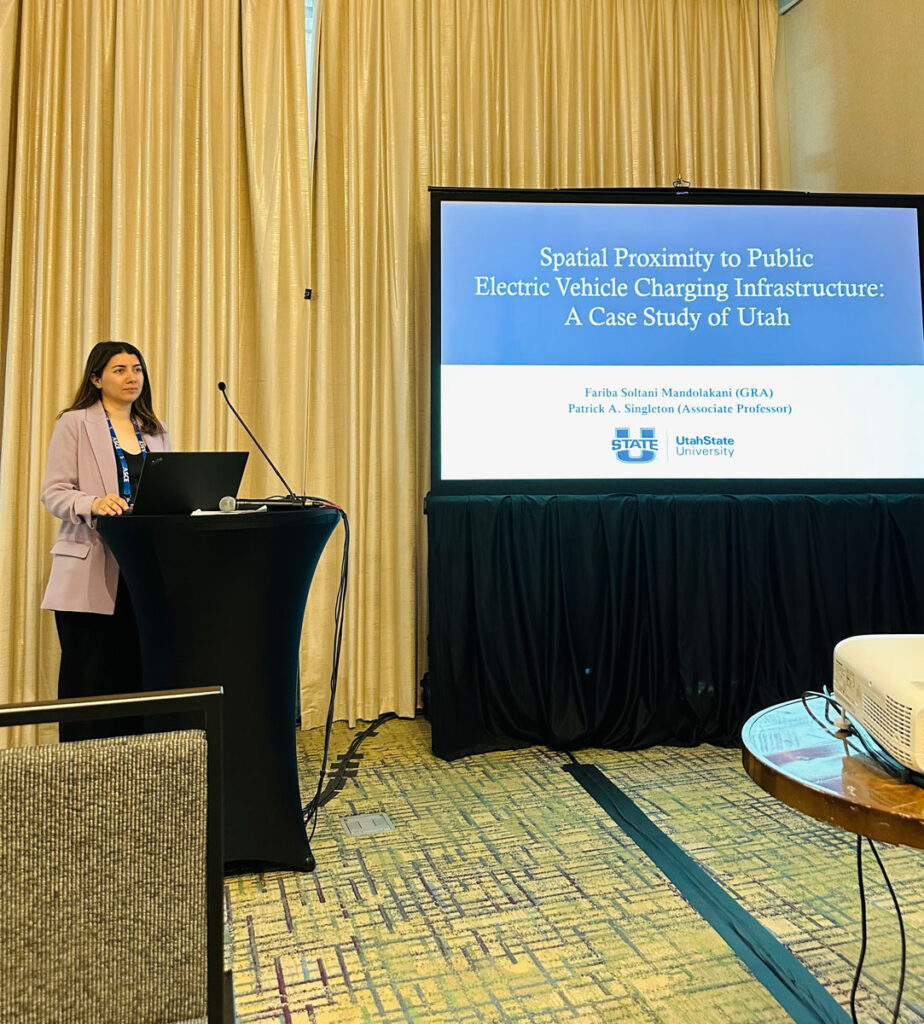 Fariba presenting her research at the ICTD conference.