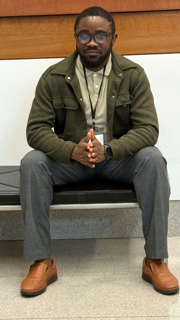Foeday Zinnah sitting.